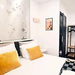 Urbanflat 189 - Confortable Montparnasse Parigi